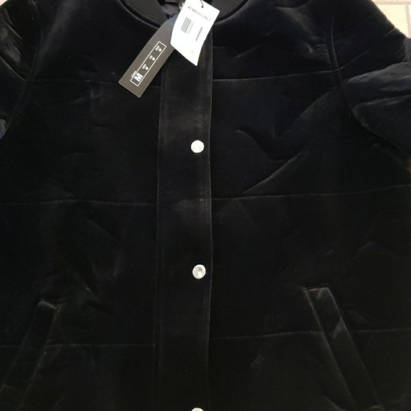 Members Only Varsity bomber jacket velvet style - Picture 7 of 8